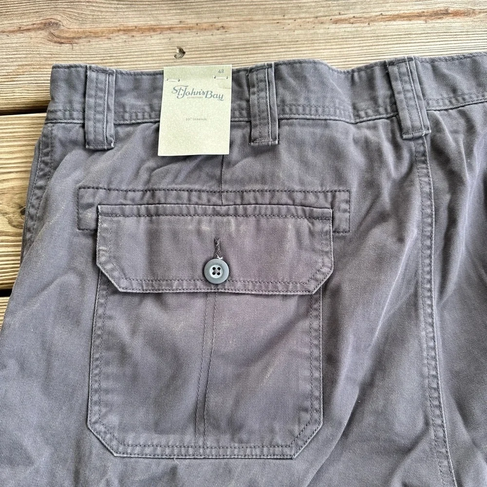 St. John's Bay Cargo Shorts Gray and Tan size 42